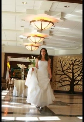 Bride walking through Northern Valley Affairs before the wedding